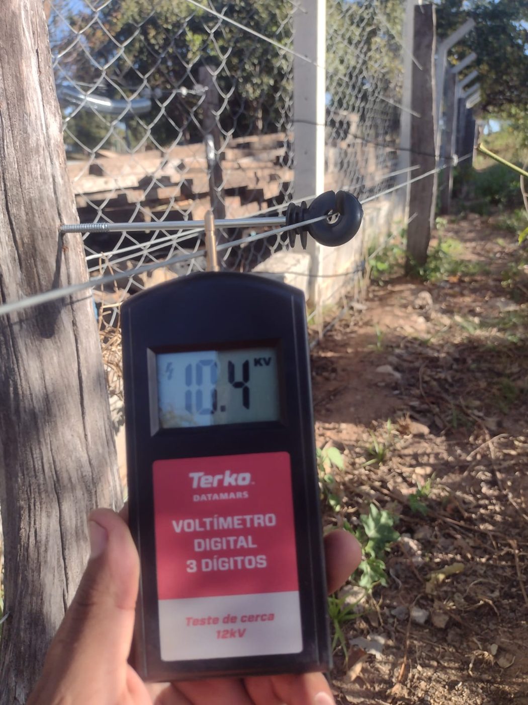 Medição de tensão da cerca elétrica 10.4 kV